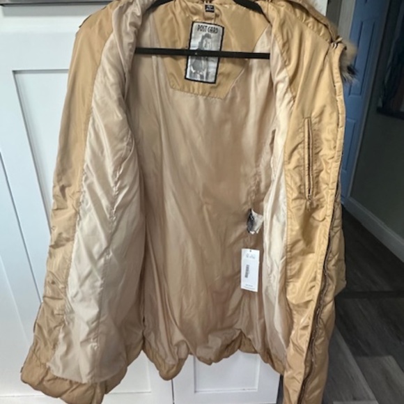 Postcard Nylon Feather Down/Authentic Fox Trim/BRAND NEW - SIZE M - Picture 12 of 16